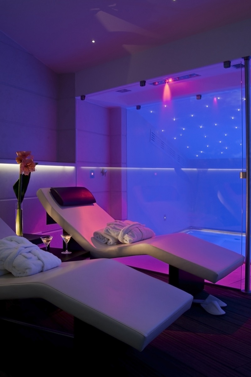 SPA Moon - multimedia