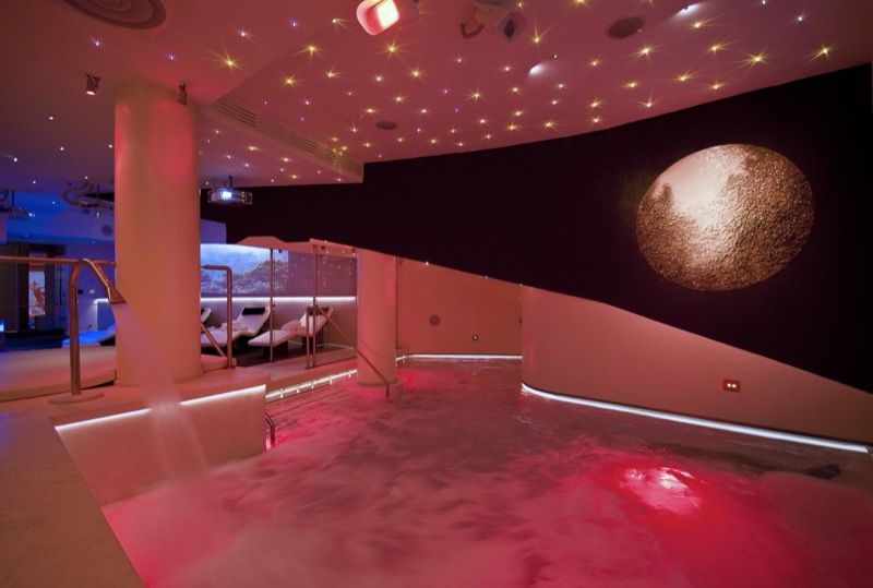 SPA Moon - twilight